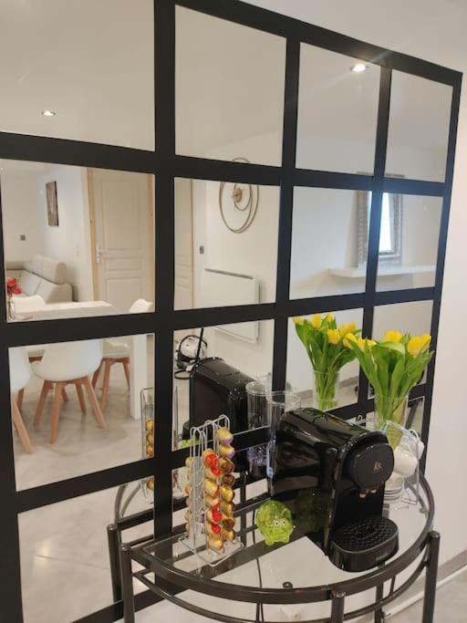 Appartement 100m2, indépendant dans notre maison avec petit déjeuner Garennes-sur-Eure Esterno foto