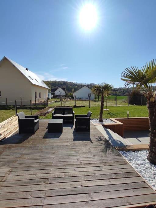 Appartement 100m2, indépendant dans notre maison avec petit déjeuner Garennes-sur-Eure Esterno foto