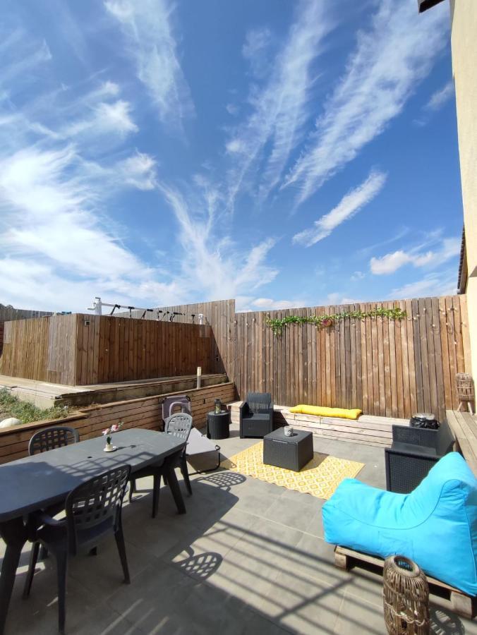 Appartement 100m2, indépendant dans notre maison avec petit déjeuner Garennes-sur-Eure Esterno foto