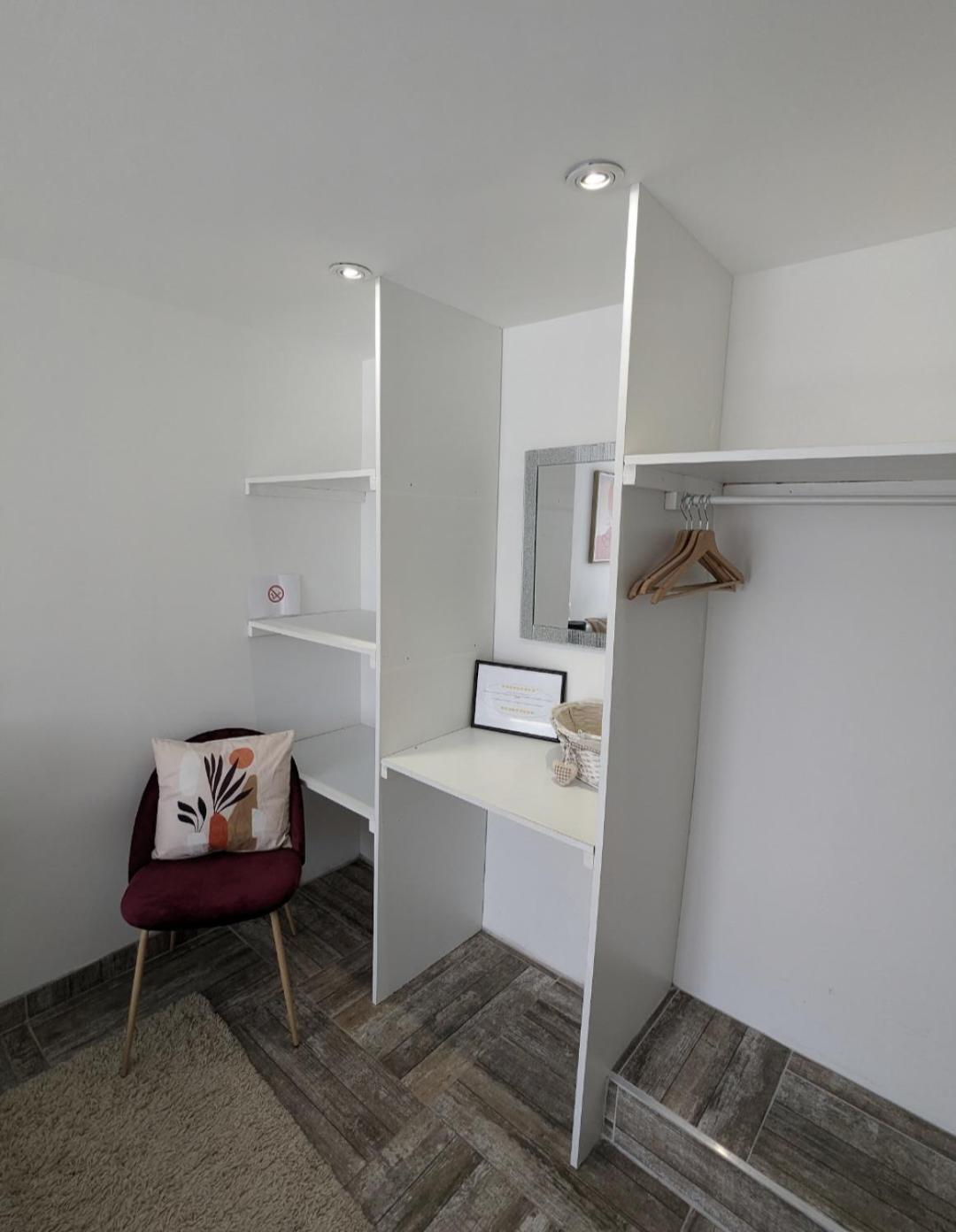 Appartement 100m2, indépendant dans notre maison avec petit déjeuner Garennes-sur-Eure Esterno foto